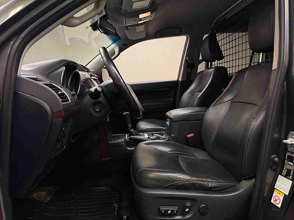 Toyota Land Cruiser 29 of 30