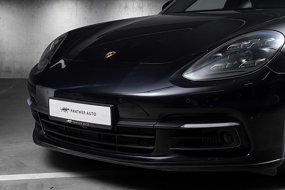 Porsche Panamera 3 of 5
