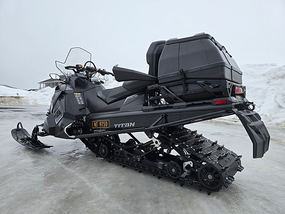 Polaris S4 Titan Adventure 3 of 5