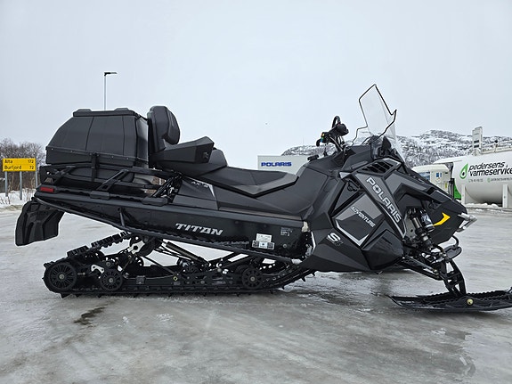 Polaris S4 Titan Adventure 2 of 5