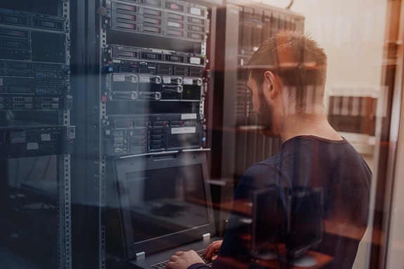 Her får du gode muligheter for faglig og personlig utvikling, og med konkurransedyktige betingelser. Opplæring i våre spesifikke produkter og tekniske løsninger vil bli en del av introduksjonen.