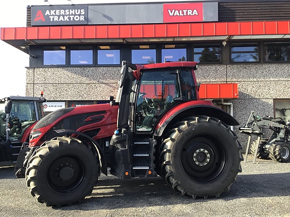 Valtra Q305 Ruby Red Edition! Valtra Guide cm, 2023, kr 1 725 000,-