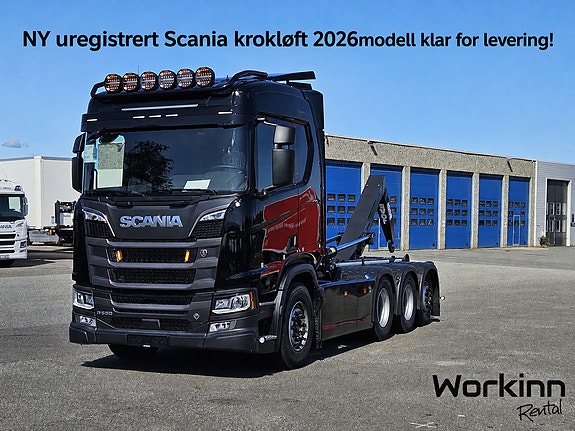 Scania R590 8x4*4 tridem med Super 80 hyttepakke