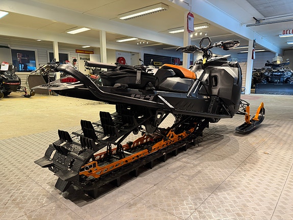 Ski-doo Summit Expert 850 E-TEC Turbo R 4 of 5