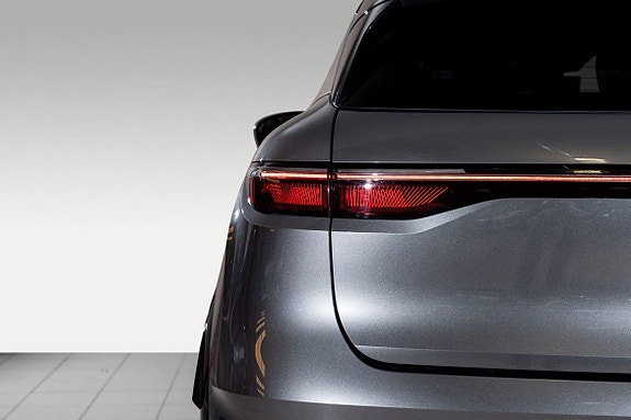 Renault Megane E-Tech 8 of 23