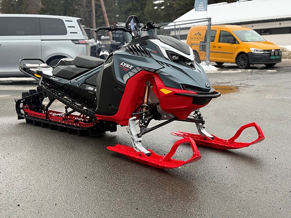 Lynx Shredder DS 850 Turbo R 2027 4 of 5
