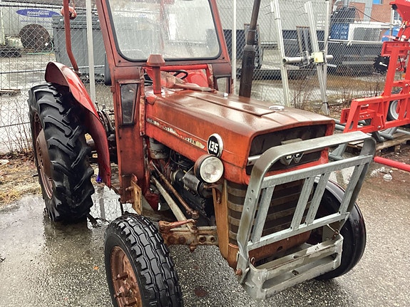 Massey Ferguson 135