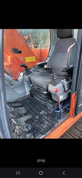 Doosan DX235LCR 3 of 5