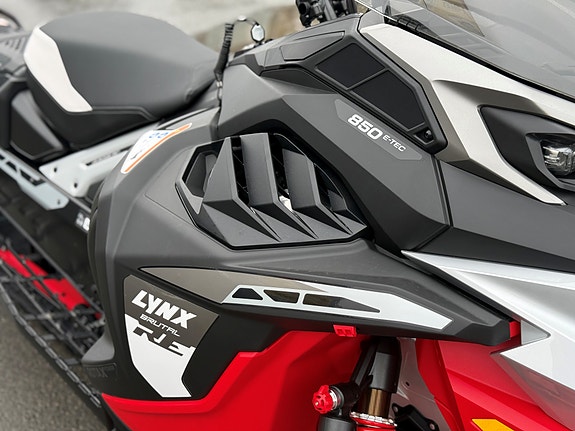 Lynx Brutal RE 850 E-TEC 2027 4 of 6