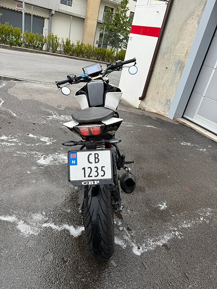 KTM 125 Duke 3 of 7