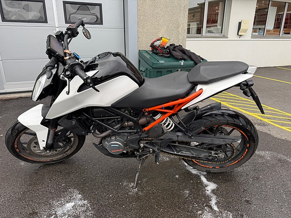 KTM 125 Duke 4 of 7