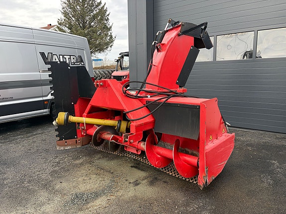 Tokvam 255THS BIG totrinns snøfres 2011, kr 55 000,-