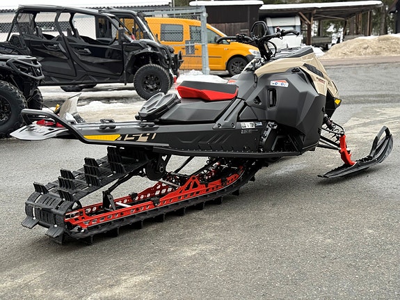 Ski-doo Summit Adrenaline 154 600RR 2027 2 of 3