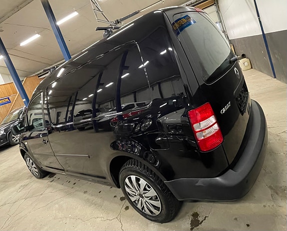 Volkswagen Caddy Maxi 4 of 29