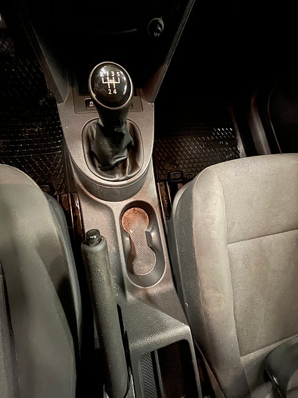 Volkswagen Caddy Maxi 11 of 29