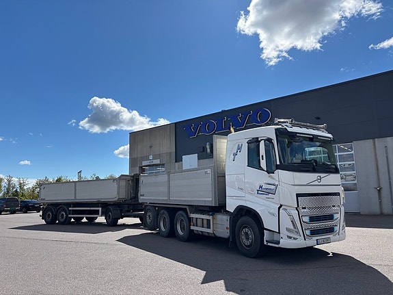 Volvo FH 540 8x4 Tridem med alu. kasse og Maur tipphenger for 50T og 60T.