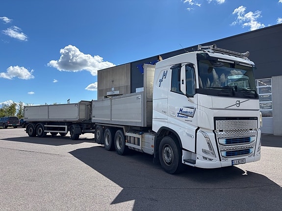 Volvo FH 540 8x4 Tridem med alu. kasse og Maur tipphenger for 50T og 60T. 3 of 5