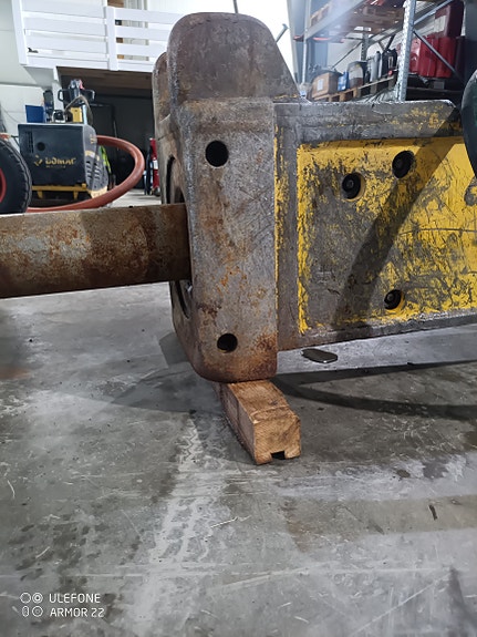 Atlas Copco HB2000 8 of 11