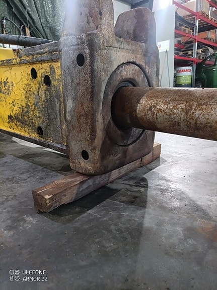 Atlas Copco HB2000 7 of 11