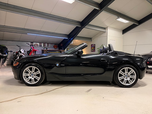 BMW Z4 2 of 5