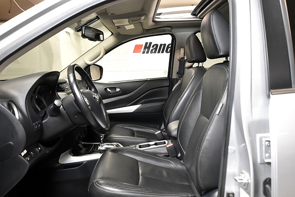 Nissan Navara 24 of 30