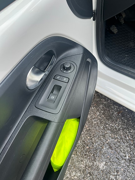 Volkswagen UP! 25 of 30