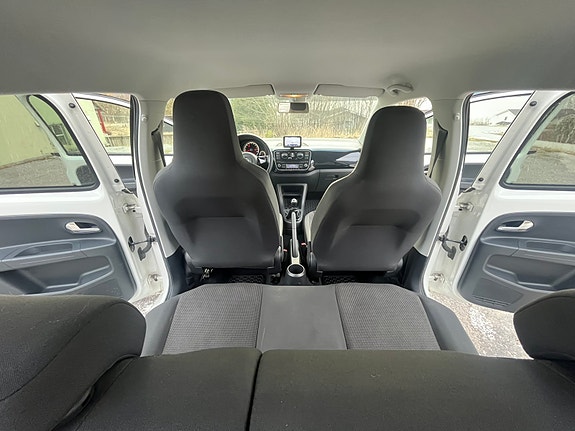 Volkswagen UP! 12 of 30