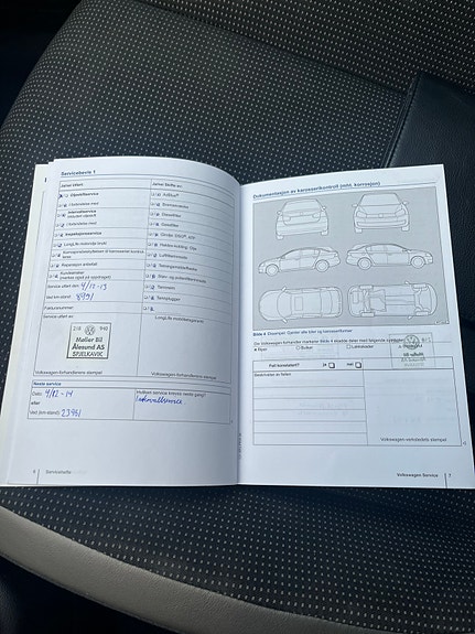Volkswagen UP! 30 of 30