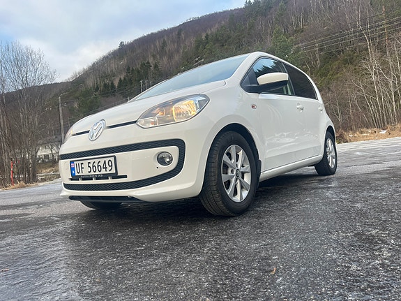 Volkswagen UP! 3 of 30