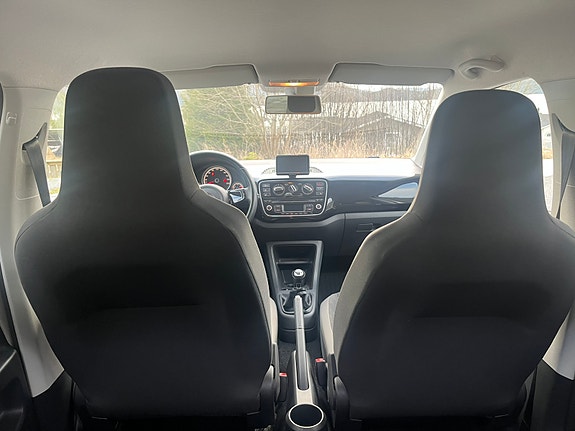 Volkswagen UP! 9 of 30