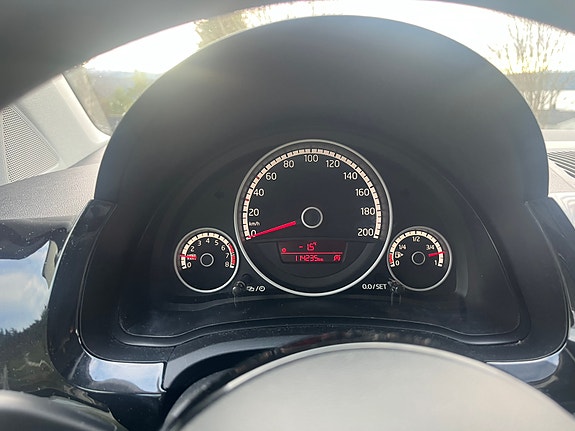 Volkswagen UP! 23 of 30