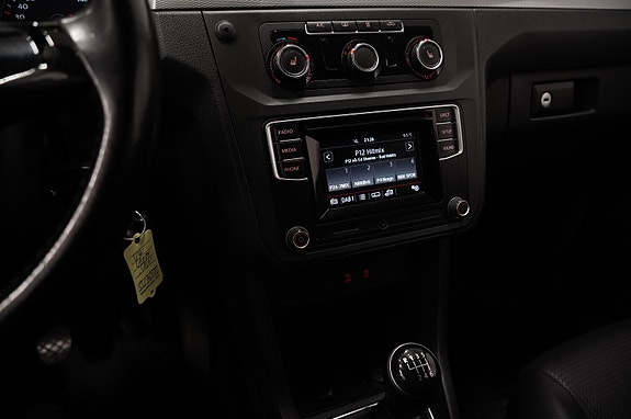 Volkswagen Caddy Maxi 16 of 22