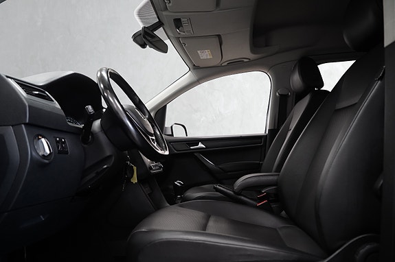 Volkswagen Caddy Maxi 12 of 22
