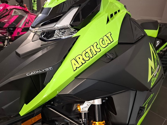 Arctic-cat M858 CATALYST Sno Pro 154