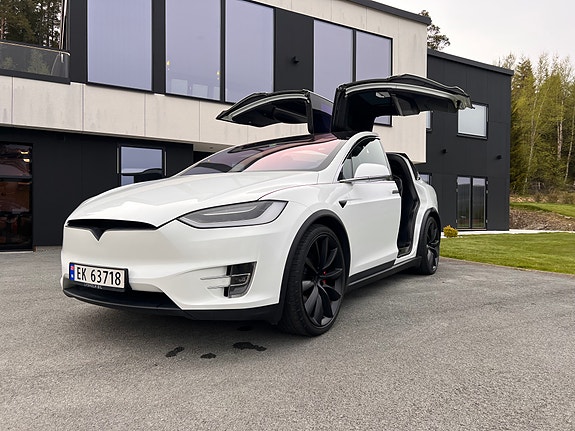Tesla Model X 6 of 30