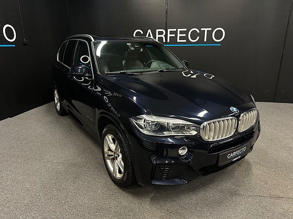 BMW X5 2 of 5