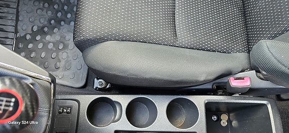 Toyota Corolla Verso 29 of 30