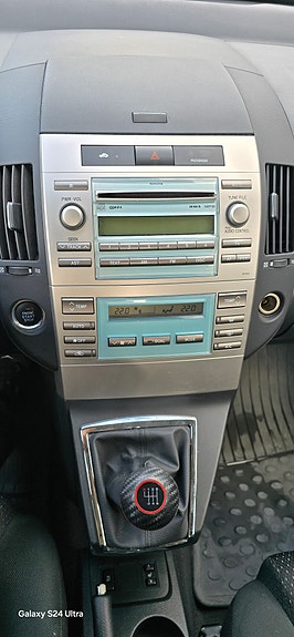 Toyota Corolla Verso 30 of 30