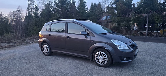 Toyota Corolla Verso 6 of 30