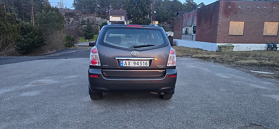 Toyota Corolla Verso 8 of 30