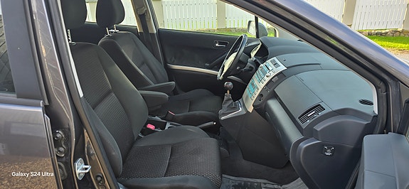 Toyota Corolla Verso 20 of 30