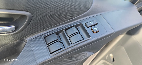 Toyota Corolla Verso 27 of 30