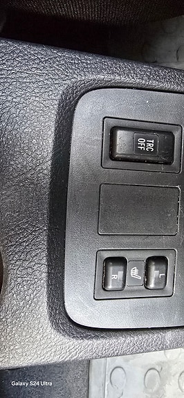 Toyota Corolla Verso 26 of 30