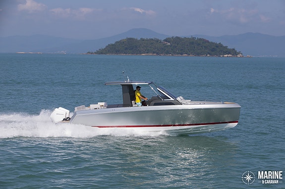 Scheafer Yachts V33