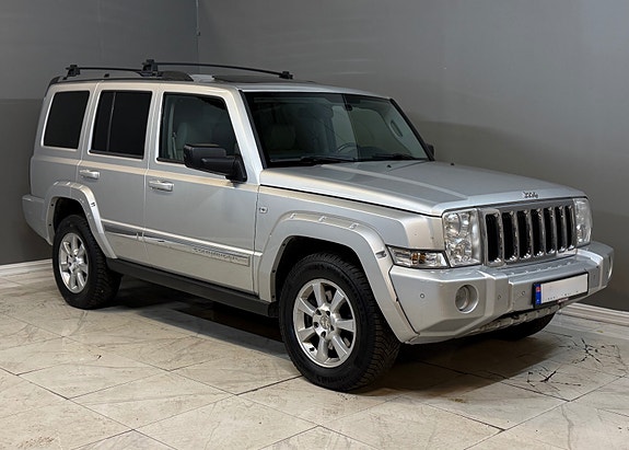 Jeep Commander 2 of 5