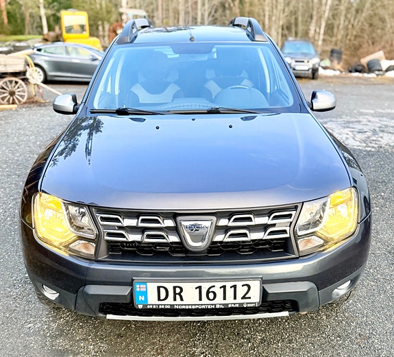 Dacia Duster 2 of 5