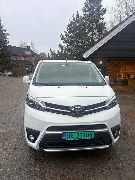 Toyota Proace 2 of 5