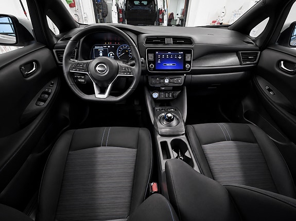 Nissan Leaf 6 of 7