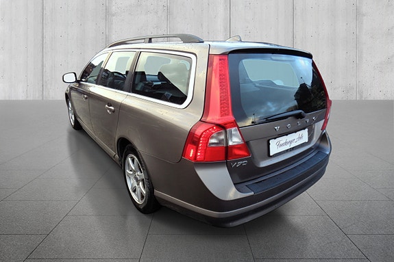 Volvo V70 3 of 29