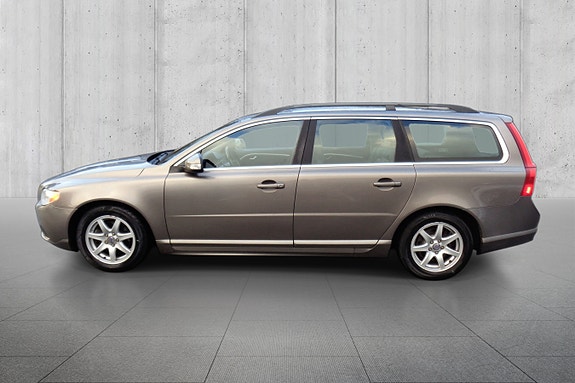 Volvo V70 2 of 29